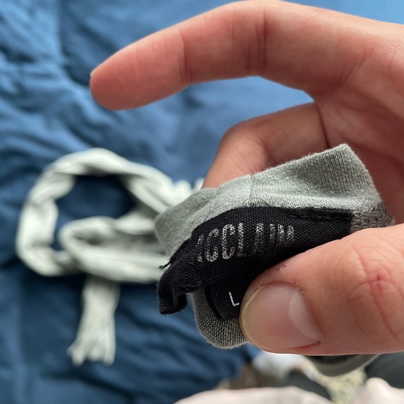 Wrap-Up Cropped Tank Top - Picture 2 of 2